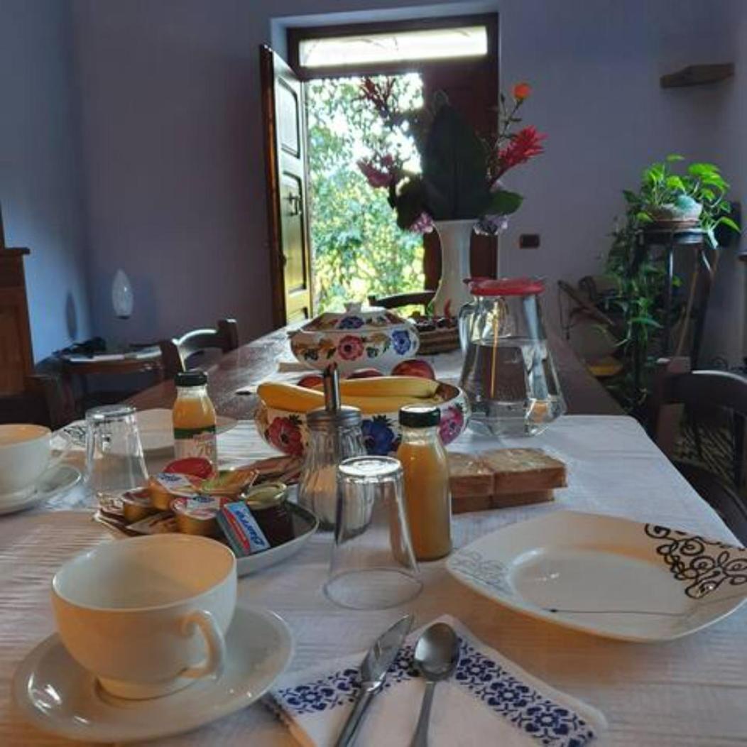 Agrifoglio B&B Con Giardino Aritzo Exterior photo